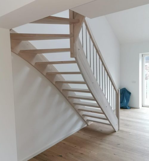 Holztreppe aus Esche